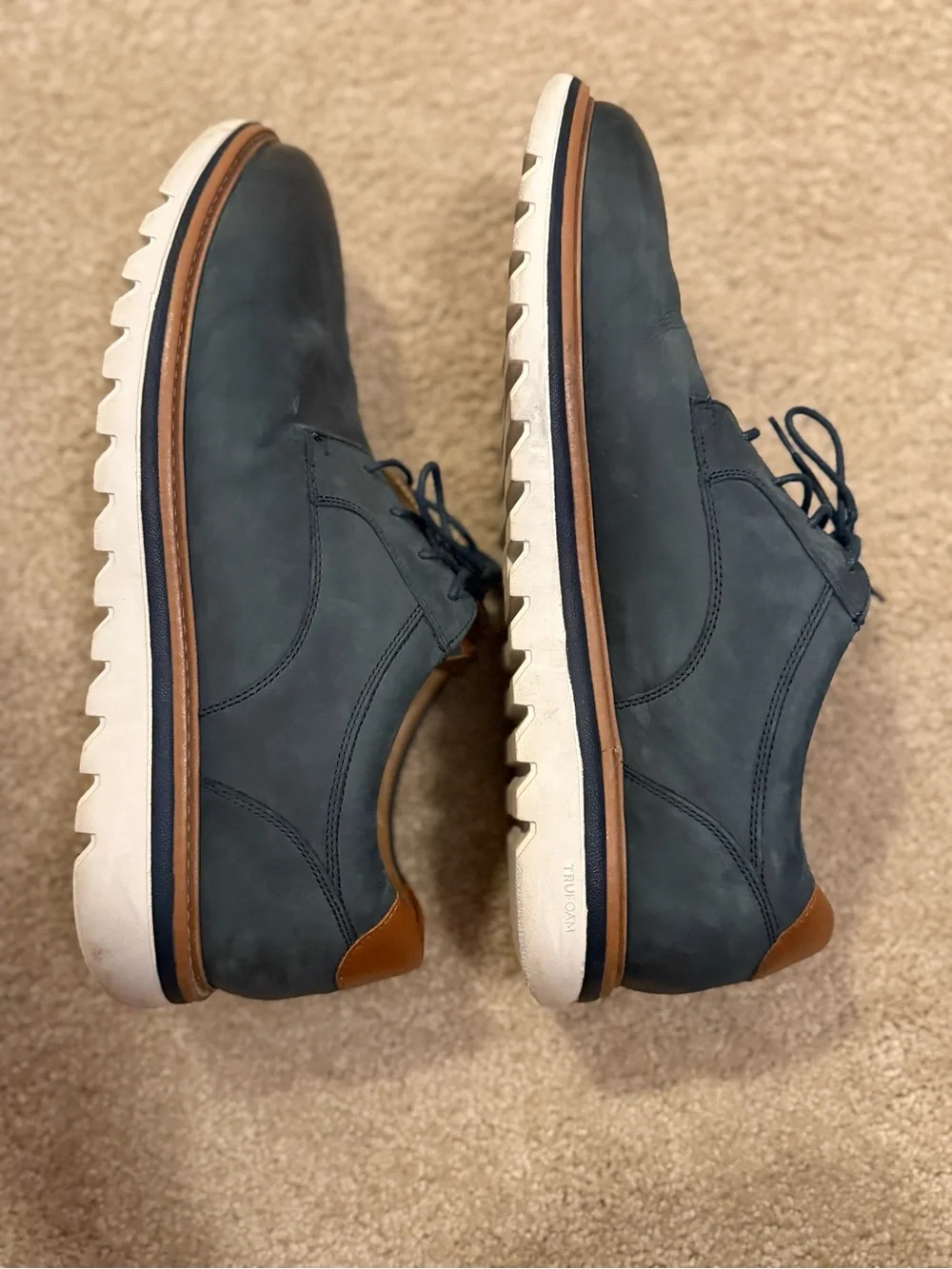 Men’s Johnston & Murphy Navy Leather Lace-Up Oxfords with Tan Accents 11.5